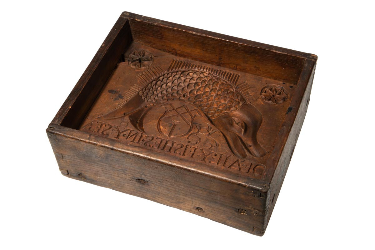 Dolphin Mold after cleaning process is complete