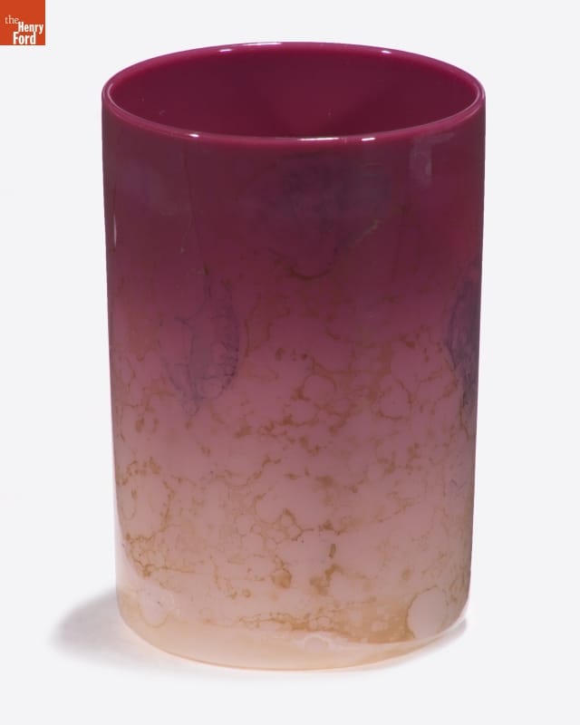 Agata Tumbler, 1887 Glass with gold marbled pattern, morphing in color from beige at the bottom to dark pink at the top