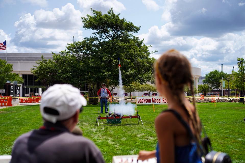 38124068_10155448449086237_7879987505972379648_n 38124068_10155448449086237_7879987505972379648_n