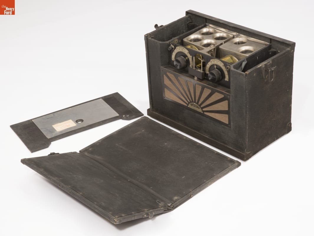 Operadio 2 Portable Broadcast Receiver, 1923-1927 Piece of equipment