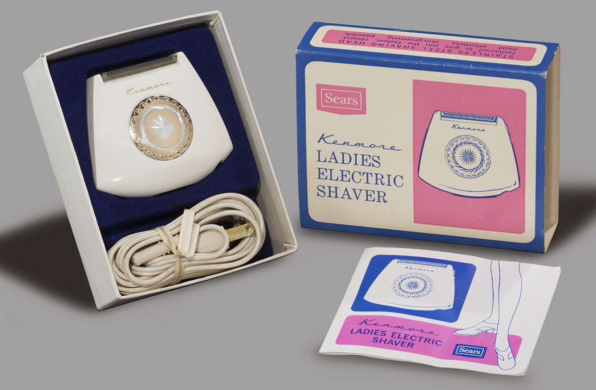 Sears Kenmore Model 820-93942 Electric Shaver, (1960-1970). Electric shavers were advertised to women for the legs and underarms following the Second World War.