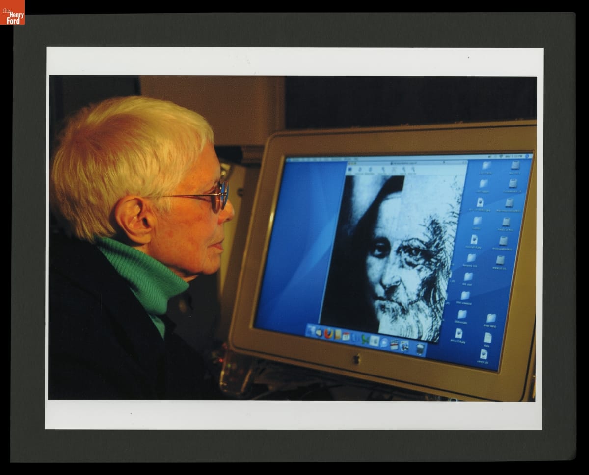 Lillian Schwartz working at her home computer circa 2010.